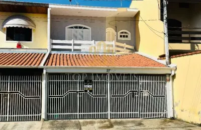 Casa sobrado a venda - 3 quartos, suite, ampla area social e excelente localizacao na zona sul de sao jose dos campos
