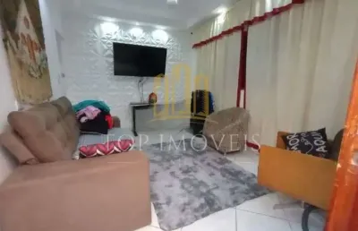 Excelente casa localizada no nova republica zona sul com 4 dormitorios