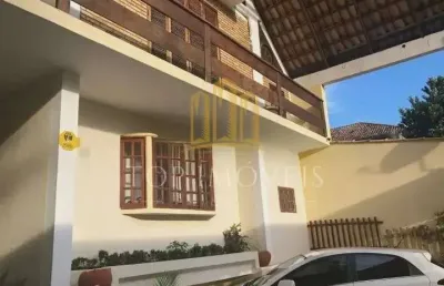 Lindissima casa localizada no vista verde com 04 dormitorios com planejados ar condicionado