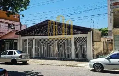 Confortavel casa tres dormitorios espaco gourmet e piscina no parque industrial