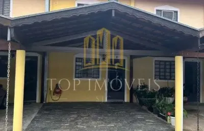 Linda casa condominio girassol i com 2 dormitorios repleta de planejados