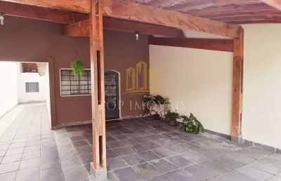 Casa tres dormitorios zona mixta na av andromeda oportunidade!
