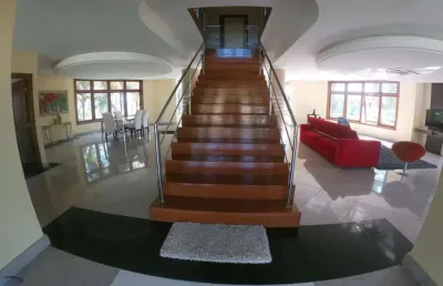 Casa à venda em condomínio fechado 5 suites, piscina, em lagoa da praia, guarapari -es