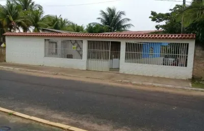 Casa à venda na orla de santa mônica - guarapari - es.