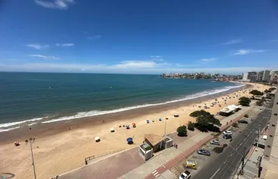 Apartamento 3 quartos à venda de frente mar da praia do morro com lazer completo em guarapari-es.