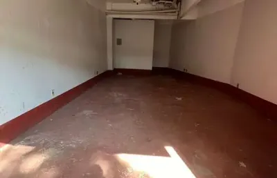 Vende-se loja em guarapari, na praia do morro, 400 m da praia, térreo, nunca usada.