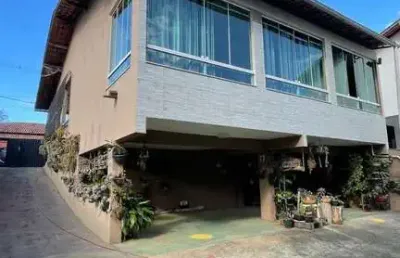 Chácara à venda com casa, lago, área de 1000 m² próximo a cidade de guarapari es.