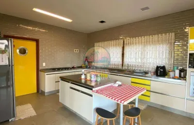 Casa no estilo colonial em um conceito moderno reserva da serra