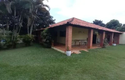 Chácara em tatuí (5.000 m²), sede, campo futebol, piscina, etc.