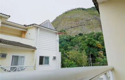 Casa com 3 quartos à venda na Estrada dos Bandeirantes, 12777, Vargem Pequena, Rio de Janeiro