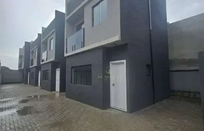 Sobrado tríplex à venda no alto boqueirão – 2 dormitórios (1 suíte com sacada), terraço 22m², 70m² – se enquadra no minha casa minha vida – r$ 429.900