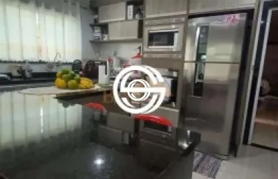 Sobrado  vila nhocune 3 dormitórios  1 suíte, 2 vagas, 264 m²
