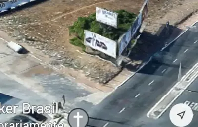Vende excelente terreno para fins comerciais com 3 frente