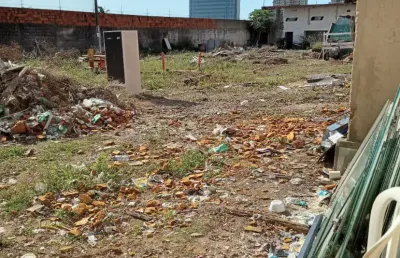 Vende excelente terreno  esquina e localização perfeita.