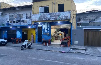 Ponto comercial para alugar na Rua Antônio Teixeira Leite, 540, Serrinha, Fortaleza