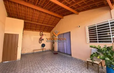 Casa com 3 quartos à venda na Rua Osmar Sebastião Oliveira, Jardim Ipanema, Franca