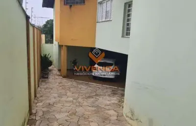 Casa com 4 quartos à venda na Rua Doutor Júlio Cardoso, Centro, Franca