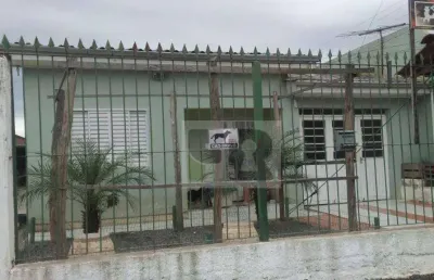 Excelente propriedade com 2 casas de dois dormitórios cada.