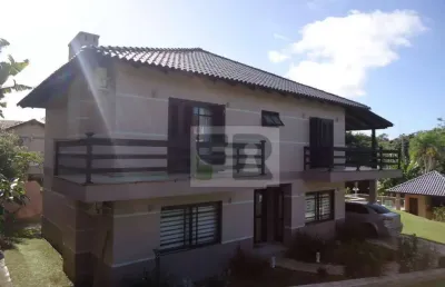 Linda casa á venda em  condomínio fechado em viamão rs.