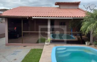 Excelente casa 2 dormitórios, c/ 3 vagas, bairro americana, alvorada rs - 160m² privativos.