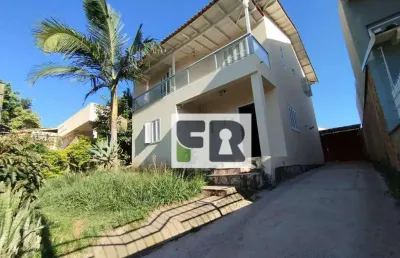 Excelente casa de 4 dorm. sendo 1 suíte, com um amplo espaço de 140m² privativos, bairro bela vista, alvorada/rs.