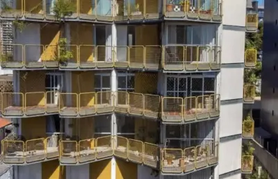 (1) excelente oportunidade apartamento amplo com três sacadas e elevador