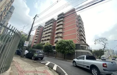 Apartamento com 3 quartos para alugar na Rua Santos, Centro, Londrina