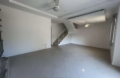 Casa com 4 suítes e piscina à venda em vargem pequena