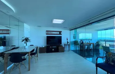 Apartamento com vista mar e varanda envidraçada – 3 suítes | 160m² | 3 vagas