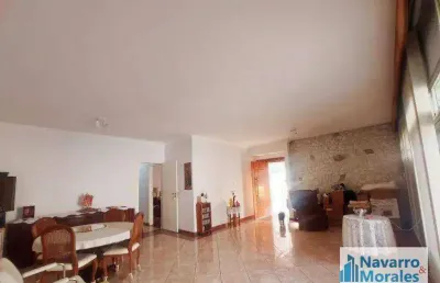 Casa com 3 quartos à venda na Rua Eden, Vila Sônia, São Paulo