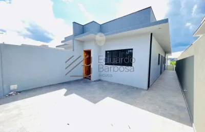 Casa com 3 quartos à venda na Rua dos Cravos, 331, Jardim dos Pinheiros, Atibaia