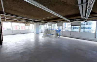 Conjunto em pinheiros com 160m² com 2 vagas de garagem