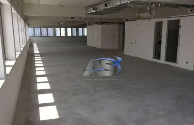 Andar corporativo na faria lima com 797,42m² em vão livre com 12 vagas