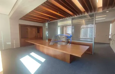 Andar corporativo no itaim bibi - alto padrão 218m²  c/ 6 vagas
