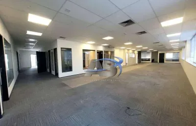 Andar  no brooklin com 305m² semi mobiliado com 18 vagas,