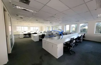 Conjunto na rua hungria marginal pinheiros com 378m² com 12 vagas