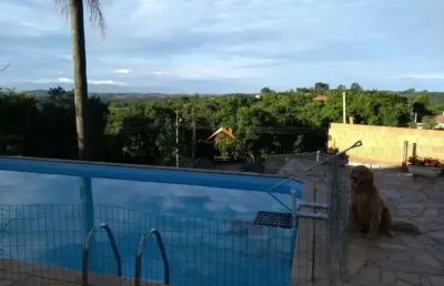 Chácara à venda em jundiaí-sp, bairro vivenda: 2 quartos, 1 sala, 2 banheiros, 3 vagas de garagem, 180,00 m². aproveite!