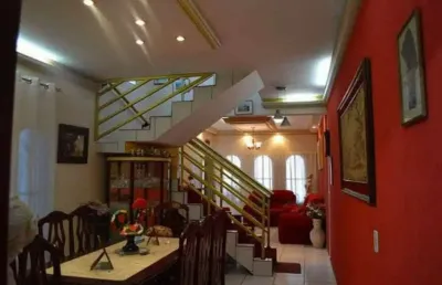 Casa com 4 quartos à venda na rua professor álvaro schiavi, 215, vila vianelo, jundiaí por r$ 750.000