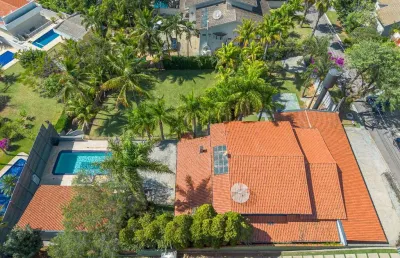 Casa no condomínio vista alegre para venda com 3 quartos, sendo 1 suíte, 411m²