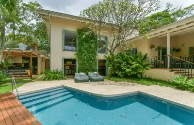 Atraente casa tipo para venda em jardim guedala com 5 quartos, sendo 2 suítes, 442m²