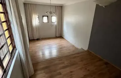 Elegante sobrado para venda em jardim casablanca com 3 quartos, sendo 1 suíte, 198m²