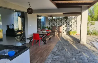 Vendo belíssima casa com 3 suites no alphaville litoral norte