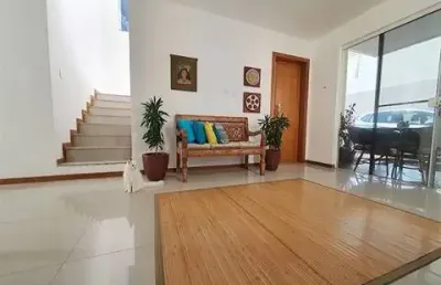 Vendo excelente casa duplex 4/4 em condominio em ipitanga