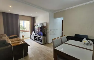 Apartamento elegante em bairro nobre - 3 dormitórios, suíte e 2 vagas de garagem
