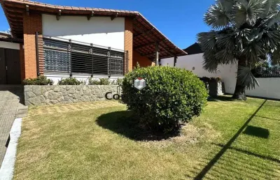 Casa à venda na praia das virtudes centro de guarapari-es: 5 quartos, 3 suítes, 2 salas, 4 banheiros, 4 vagas, 320m²!