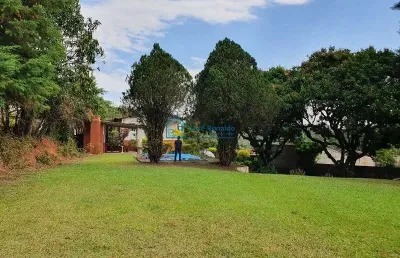 Chácara formada na cidade de atibaia, escriturada e de fácil acesso.