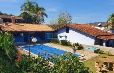 Chácara formada com documentação apta para financiamento bancário.