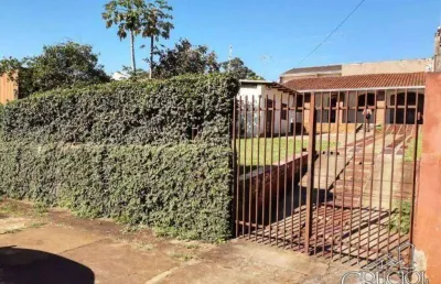 Casa com 2 quartos à venda na Rua Bélgica, Igapó, Londrina