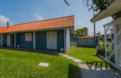 Casa em condomínio à venda no centro de imbé – a poucos metros do mar