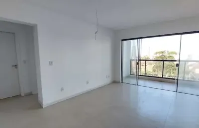 Apartamento 02 dormitórios entre o mar e o  centro de tramandaí